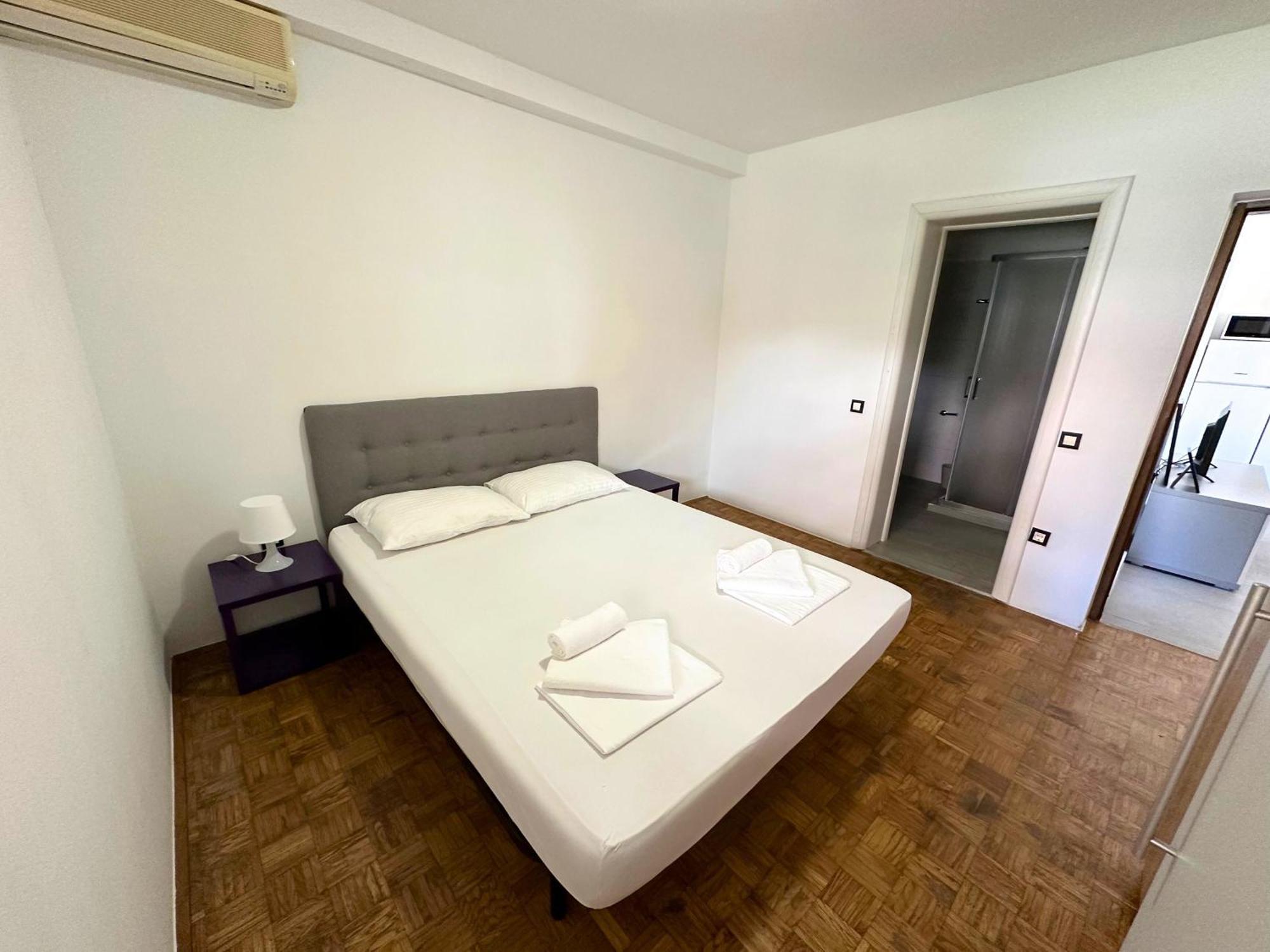 Apartments Bella Sky II โนวาลยา ภายนอก รูปภาพ