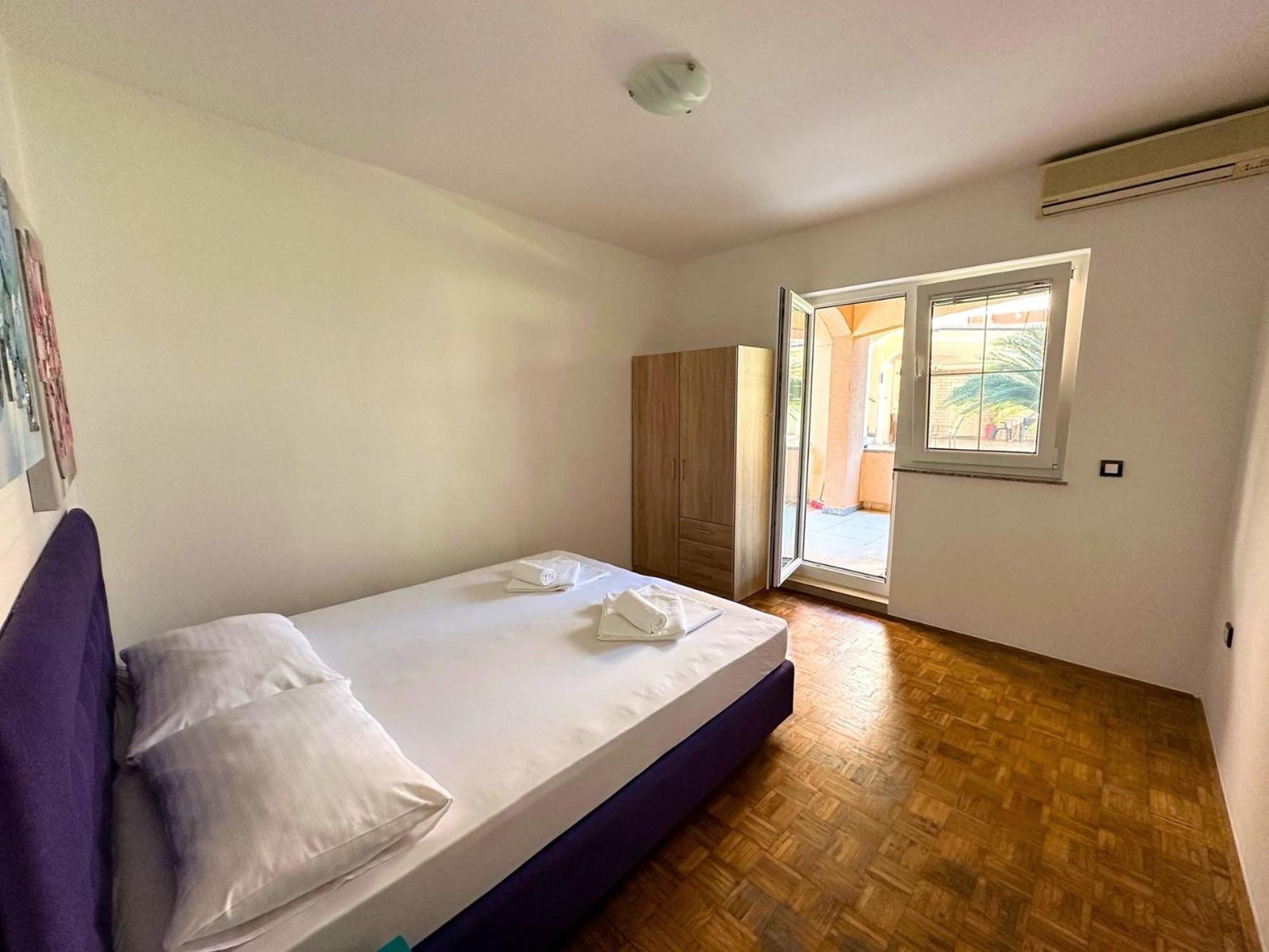 Apartments Bella Sky II โนวาลยา ภายนอก รูปภาพ